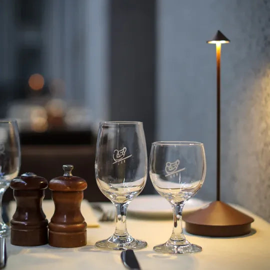 Tischlampe dimmbar kabellos – Modernes Design mit Aluminium für Innen & Außen