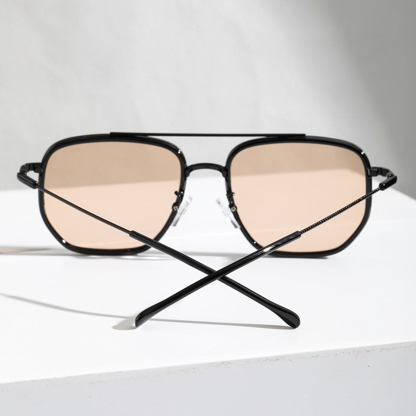 Sonnenbrille Damen – UV400 Schutz – Klassisches Design – Perfekt für Sommer & Alltag