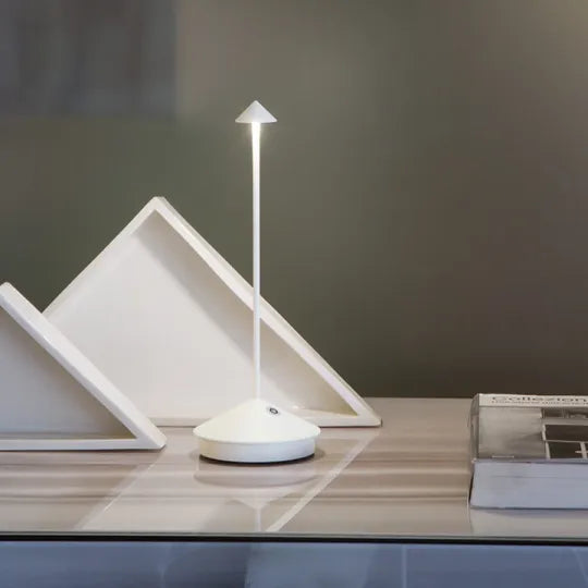 Tischlampe dimmbar kabellos – Modernes Design mit Aluminium für Innen & Außen