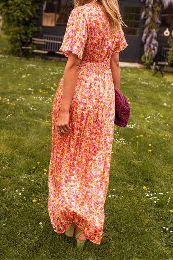 V-Ausschnitt Kleid – Fließende Silhouette – Elegant & Leicht – Vielseitig für Alltag & Anlass