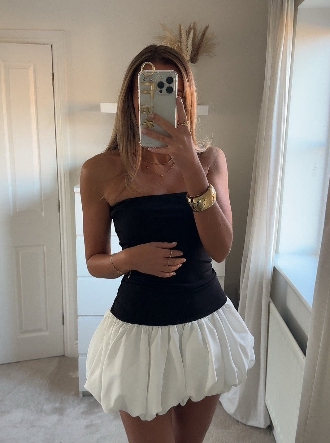 Kleid Damen Festlich – Schulterfrei mit Bubble-Hem – Elegant für Anlass & Abend – Bandeau Stil
