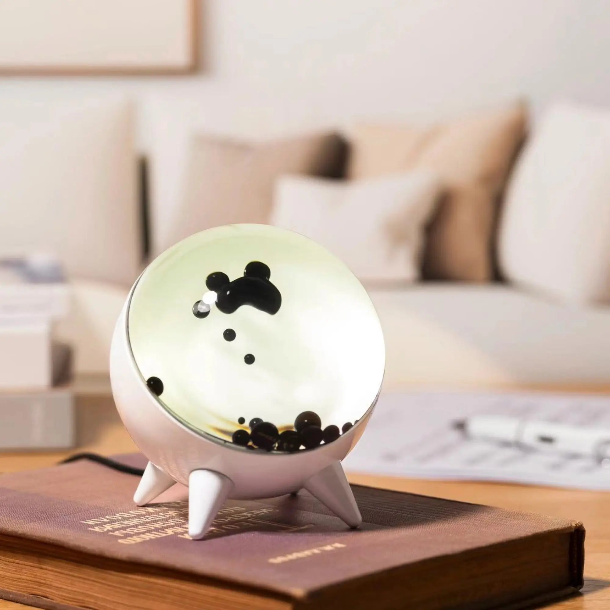 Ferrofluid Musik Display – Bluetooth Lautsprecher mit Bewegung & LED