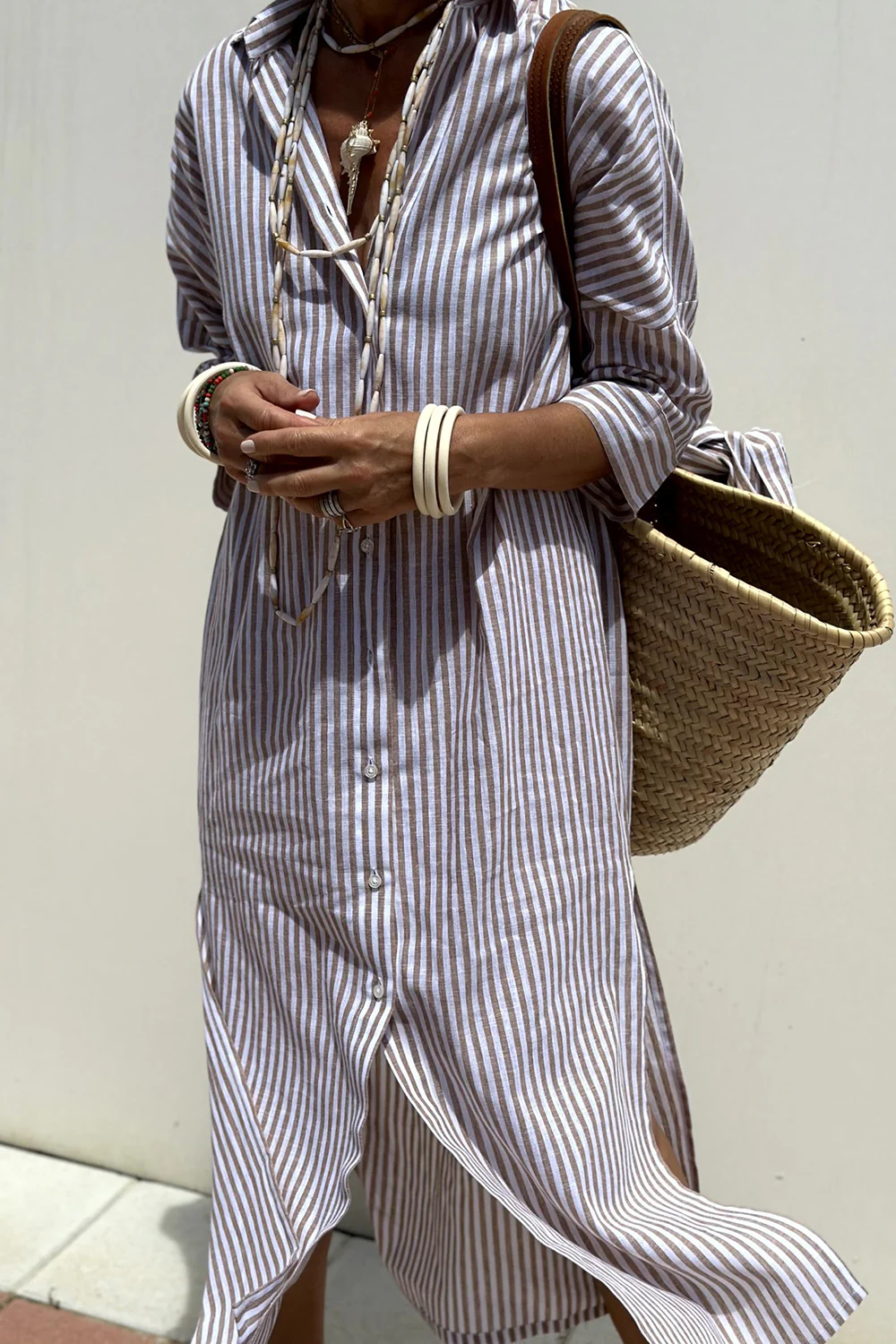 Sommerkleid mit Streifenmuster – Lockerer Schnitt – Seitenschlitze & Leichtes Material – Ideal für Urlaub & Alltag