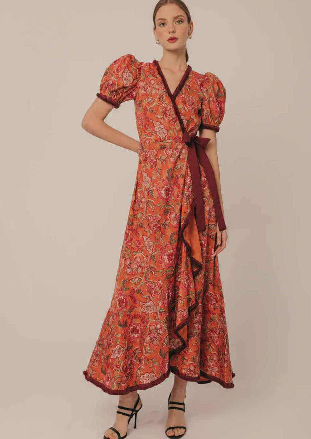 Midikleid mit Asymmetrischem Saum – Puffärmel & Tailliert – Elegant für Alltag & Events