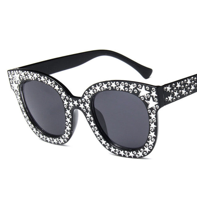 Luxus Sonnenbrille – Stilvoll für Freizeit & Reisen