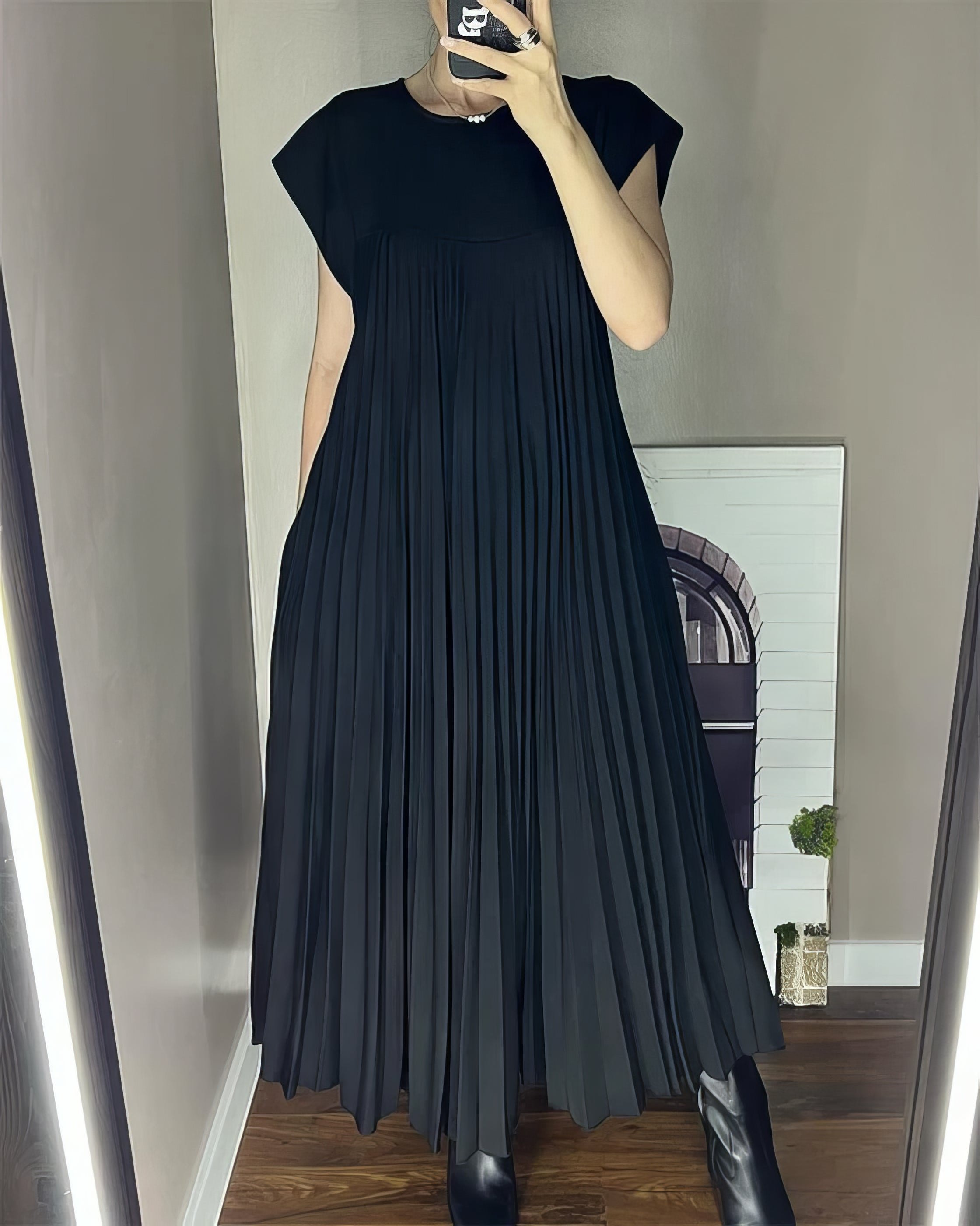 Plissiertes Midikleid mit Trägern – Luftig & Schmeichelnd – Elegant für Alltag & Sommer